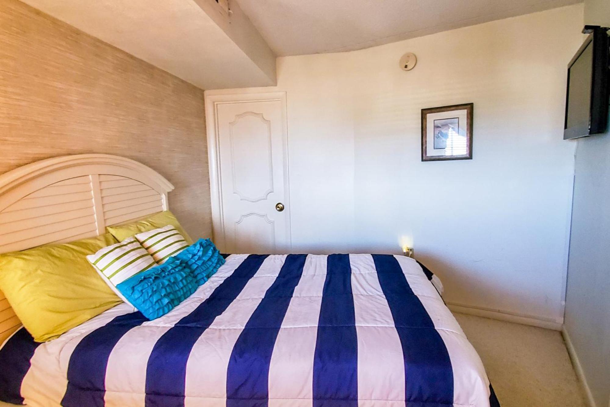 Golden Sands 1906 Ocean City Room photo