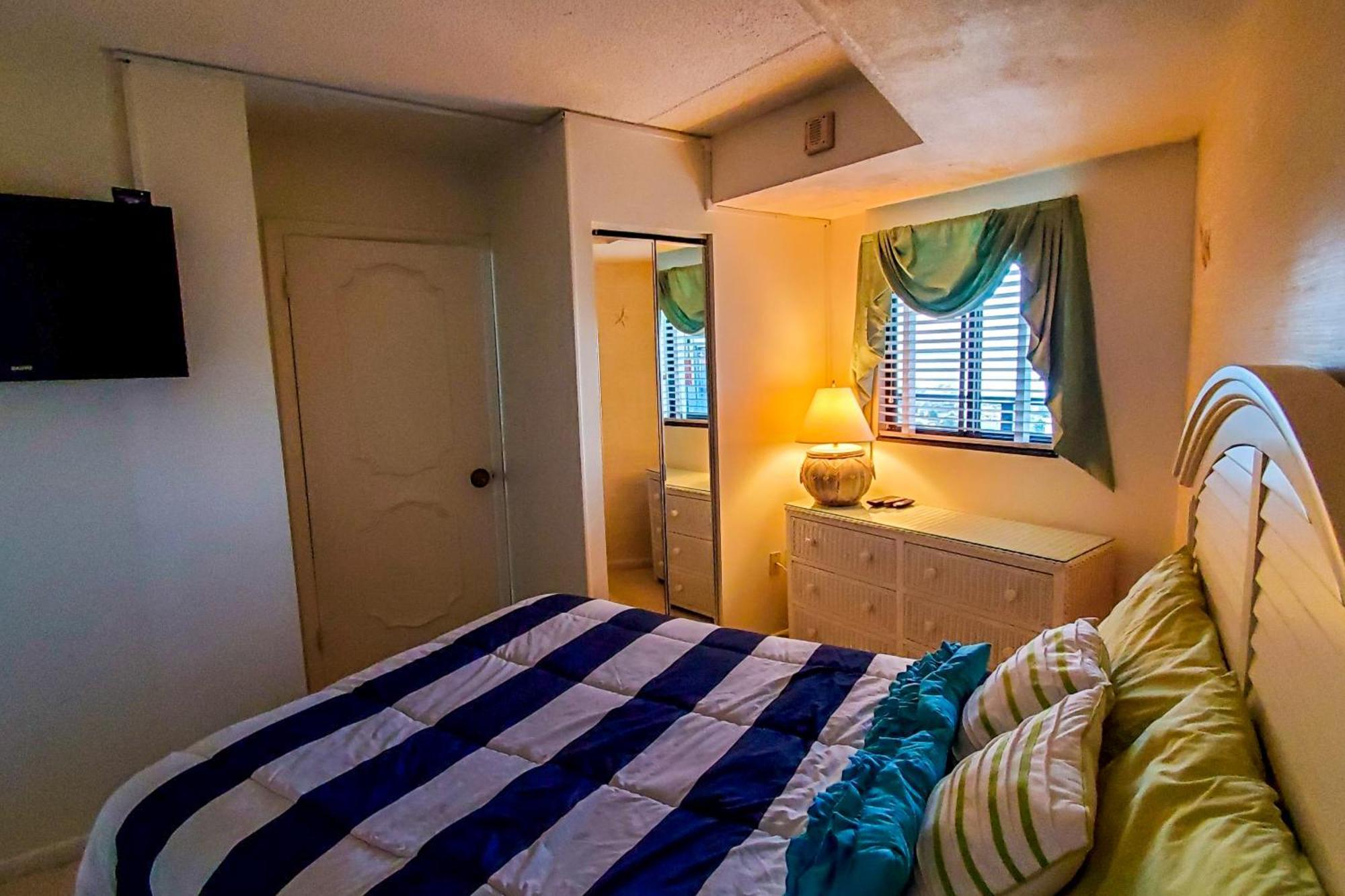 Golden Sands 1906 Ocean City Room photo